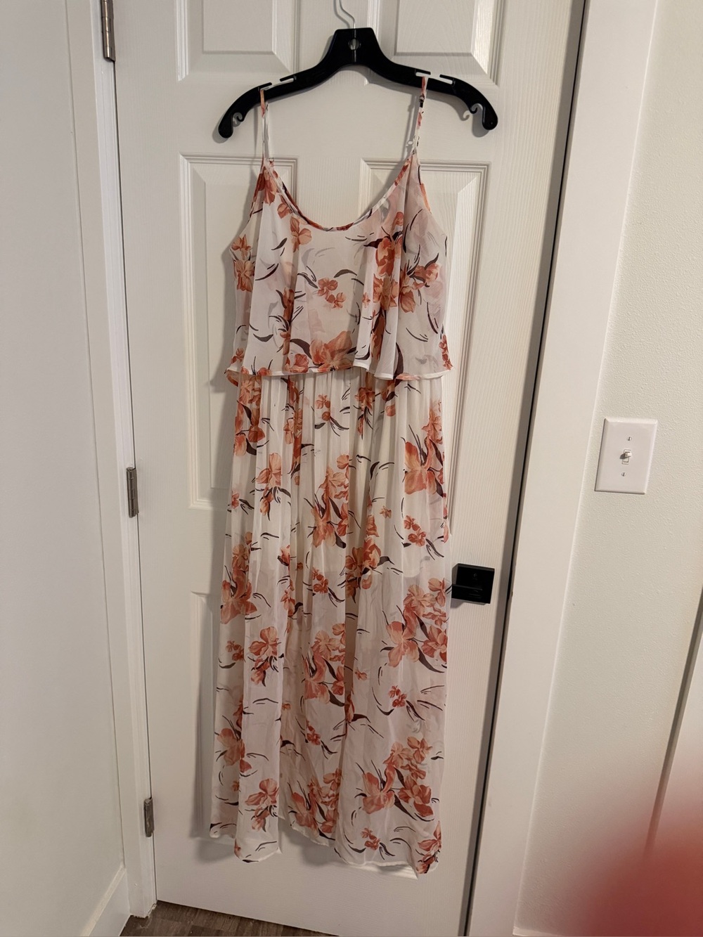 Leith Floral Layered Maxi Dress in Cream and Peach